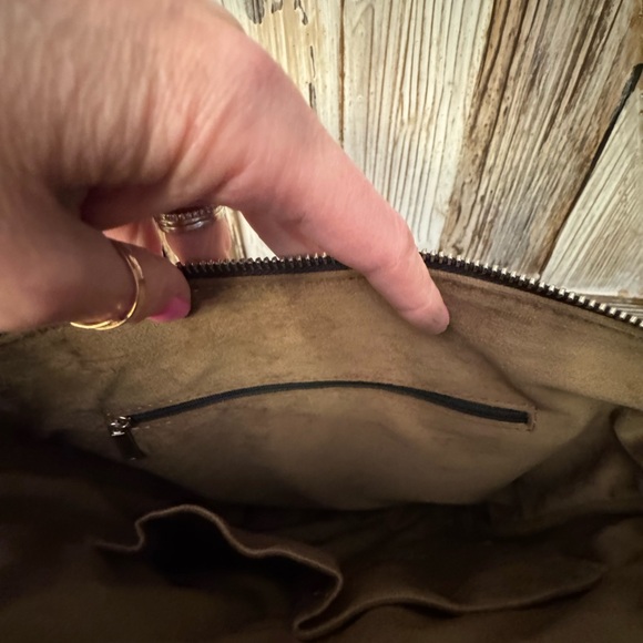 Beautiful Handcrafted Leather and Cowhide Fringe Bag! New! - Picture 12 of 16